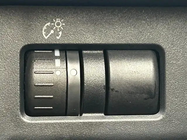 スバル インプレッサ スポーツ 2．0i アイサイト 岩手県 2012(平24)年 7.9万km サテンホワイトパール アイサイトVer.2　クルコン　プリクラッシュブレーキ　ＡＴ誤発進抑制　警報＆お知らせ機能　ナビ　バックカメラ　Ｂｌｕｅｔｏｏｔｈ　ＤＶＤ再生　フルセグ　純正１６ＡＷ　ＨＩＤオートライト　Ｆフォグ　ＥＴＣ