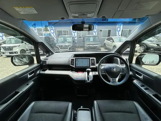 ホンダ ステップワゴン スパーダ Z クールスピリット 京都府 2014(平26)年 10.5万km プレミアムスパークルブラックパール (株)IDOMが運営する【じしゃロン伏見店】の自社ローン専用車両になりますこちらは現金またはオートローンご利用時の価格です。自社ローンご希望の方は別途その旨お申付け下さい
