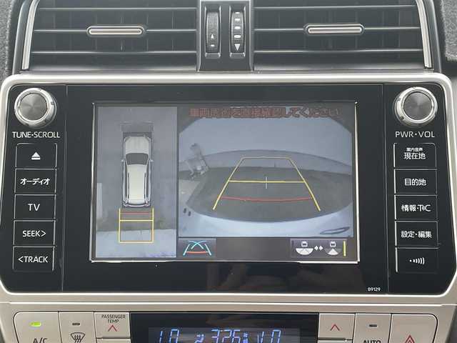 トヨタ ランドクルーザー プラド TX Lパッケージ 愛媛県 2018(平30)年 7.7万km ホワイトパールクリスタルシャイン 純正ナビ/AM/FM/CD/DVD/BT/フルセグTV/全周囲カメラ/サンルーフ/現状RAＹsアルミホイール/積込純正AW付スタッドレスタイヤ/BF Goodrich All-Terrain T/A/トヨタセーフティセンス/電動格納サードシート/D/N席パワーシート/D/N席シートヒーター/D/N席シートエアコン/ブラックルーフレール/ヘッドライトウォッシャー/フロントワイパーデアイサー/ブラインドスポットモニター/純正ドアバイザー/排気ガス浄化スイッチ/ステアリングスイッチ/電格ミラー/ベージュレザー