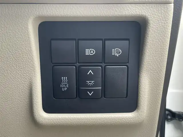 トヨタ ランドクルーザー プラド TX Lパッケージ 愛媛県 2018(平30)年 7.7万km ホワイトパールクリスタルシャイン 純正ナビ/AM/FM/CD/DVD/BT/フルセグTV/全周囲カメラ/サンルーフ/現状RAＹsアルミホイール/積込純正AW付スタッドレスタイヤ/BF Goodrich All-Terrain T/A/トヨタセーフティセンス/電動格納サードシート/D/N席パワーシート/D/N席シートヒーター/D/N席シートエアコン/ブラックルーフレール/ヘッドライトウォッシャー/フロントワイパーデアイサー/ブラインドスポットモニター/純正ドアバイザー/排気ガス浄化スイッチ/ステアリングスイッチ/電格ミラー/ベージュレザー