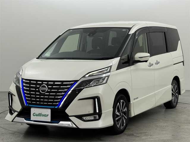 日産 セレナ e－パワー ハイウェイスター V 福岡県 2021(令3)年 5.6万km ブリリアントホワイトパール 純正１１型後席モニター　/純正１０型ナビ　/全方位カメラ　/ビルトインＥＴＣ２．０　/ナビ連動前方ドラレコ　/インテリジェントルームミラー　/プロパイロット　/コーナーセンサー　/エマージェンシーブレーキ　/レーンキープ　/ブラインドスポットモニター　/両側電動スライドドア　/ＬＥＤヘッドライト