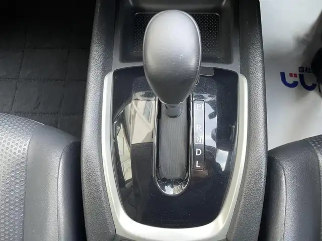 日産 エクストレイル 20X エマージェンシーブレーキ 岩手県 2014(平26)年 9.9万km チタニウムカーキ (株)IDOMが運営する【じしゃロン盛岡店】の自社ローン専用車両になりますこちらは現金またはオートローンご利用時の価格です。自社ローンご希望の方は別途その旨お申付け下さい/純正ＳＤナビ/AM/FM/CD/DVD/SD/AUX/USB/BT/フルセグＴＶ/全周囲バックカメラ/ETC/エマージェンシーＢ/クルーズコントロール/前後コーナーセンサー/前席シートヒーター/アイドリングS/ドアバイザー/フロアマット/プッシュスタート/スマートキー/スペアキーあり/取扱説明書/保証書