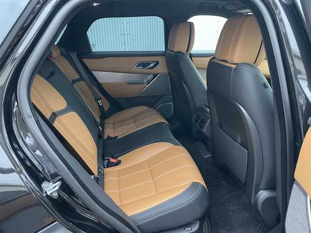 ランドローバー レンジローバーヴェラール Rダイナミック HSE 250PS 栃木県 2022(令4)年 3.5万km 黒 ワンオーナー/サンルーフ/純正ナビ（BT/AppleCarPlay/Android Auto)/MERIDIANプレミアムサウンド/前席マッサージ機能/デジタルインナーミラー/ヘッドアップディスプレイ/前席メモリーシート/茶皮シート/前席メモリーシート/シートヒーター/エアーシート/全方位モニター（バック・サイド・フロント）/ドライブレコーダー（前後）/LEDヘッドライト/レーダークルーズコントロール/ブラインドスポットモニター/ステアリングヒーター/エマージェンシーブレーキ/純正20inAW/スマートキー/スペアキー１/メーカー保証書/取扱説明書