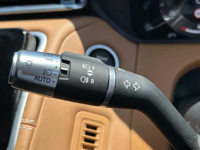 ランドローバー レンジローバーヴェラール オーリックエディション 福島県 2022(令4)年 3.5万km 黒 ワンオーナー/サンルーフ/純正ナビ（BT/AppleCarPlay/Android Auto)/MERIDIANプレミアムサウンド/前席マッサージ機能/デジタルインナーミラー/ヘッドアップディスプレイ/前席メモリーシート/茶皮シート/前席メモリーシート/シートヒーター/エアーシート/全方位モニター（バック・サイド・フロント）/ドライブレコーダー（前後）/LEDヘッドライト/レーダークルーズコントロール/ブラインドスポットモニター/ステアリングヒーター/エマージェンシーブレーキ/純正20inAW/スマートキー/スペアキー１/メーカー保証書/取扱説明書