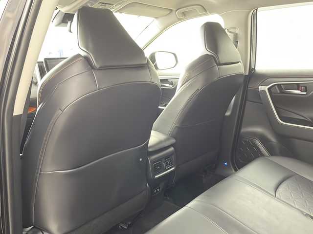 トヨタ ＲＡＶ４ アドベンチャー 兵庫県 2019(令1)年 5.6万km アティチュードブラックマイカ ・社外ナビ/CD/DVD/USB/BT/TV/・バックカメラ/・ビルトインETC/・合皮シート/・パワーシート/・トヨタセーフティセンス/・プリクラッシュセーフティ/・レーンディパーチャーアラート/・レーダークルーズコントロール/・オートマチックハイビーム/・クリアランスソナー/・スマートキー/・ダウンヒルアシスト/・LEDオートライト/・AC100V電源/・ルーフレール