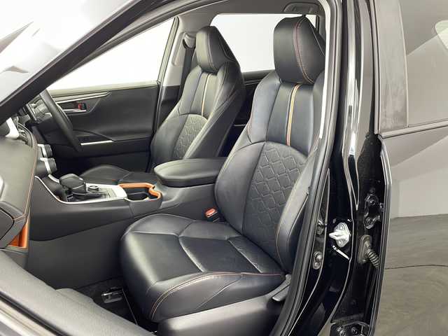 トヨタ ＲＡＶ４ アドベンチャー 兵庫県 2019(令1)年 5.6万km アティチュードブラックマイカ ・社外ナビ/CD/DVD/USB/BT/TV/・バックカメラ/・ビルトインETC/・合皮シート/・パワーシート/・トヨタセーフティセンス/・プリクラッシュセーフティ/・レーンディパーチャーアラート/・レーダークルーズコントロール/・オートマチックハイビーム/・クリアランスソナー/・スマートキー/・ダウンヒルアシスト/・LEDオートライト/・AC100V電源/・ルーフレール
