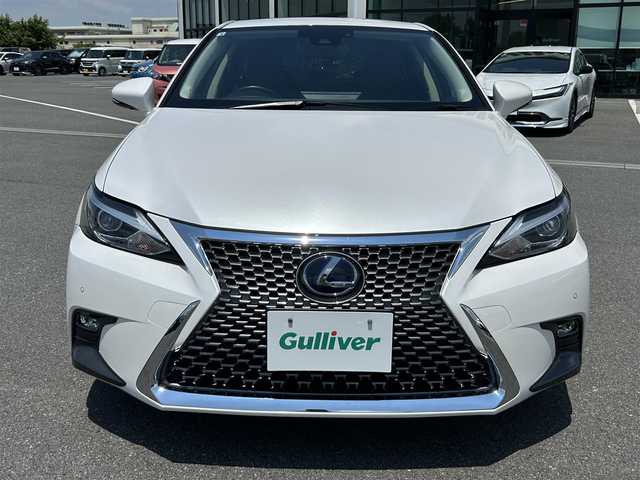 レクサス ＣＴ 200h バージョンC 奈良県 2018(平30)年 4.5万km ソニッククォーツ 純正ナビ/フルセグＴＶ　/BT/CD/DVD/SD/AUX/USB/バックカメラ　/サンルーフ　純/ビルトイン２．０ＥＴＣ/ワンオーナー　/ハーフレザーシート　/パワーシート　/シートヒーター　/ステアリングヒーター/追従型クルーズコントロール/レクサスセーフティセンス　/ＡＡＣ/LEDヘッドライト/オートライト/オートマチックハイビーム/前後コーナーセンサー