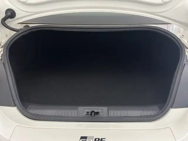 トヨタ ＧＲ８６ RZ 愛知県 2023(令5)年 2.1万km クリスタルホワイトパール 6速マニュアル/純正ナビ（NSZT-Y68T）/・CD/DVD/・Bluetooth/・フルセグ/バックカメラ/社外ドライブレコーダー/ETC/アイサイトコアテクノロジー/・プリクラッシュブレーキ/・クルーズコントロール/・車線逸脱警報/・ふらつき警報/・先行車発信お知らせ/ヒルアシストコントロール/ステアリング連動ヘッドライト/横滑り防止/シートヒーター/純正フロアマット/プッシュスタート