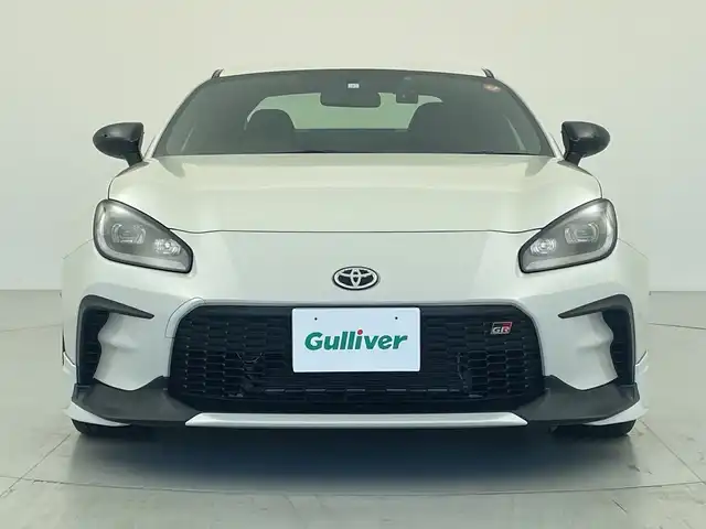 トヨタ ＧＲ８６ RZ 愛知県 2023(令5)年 2.1万km クリスタルホワイトパール 6速マニュアル/純正ナビ（NSZT-Y68T）/・CD/DVD/・Bluetooth/・フルセグ/バックカメラ/社外ドライブレコーダー/ETC/アイサイトコアテクノロジー/・プリクラッシュブレーキ/・クルーズコントロール/・車線逸脱警報/・ふらつき警報/・先行車発信お知らせ/ヒルアシストコントロール/ステアリング連動ヘッドライト/横滑り防止/シートヒーター/純正フロアマット/プッシュスタート