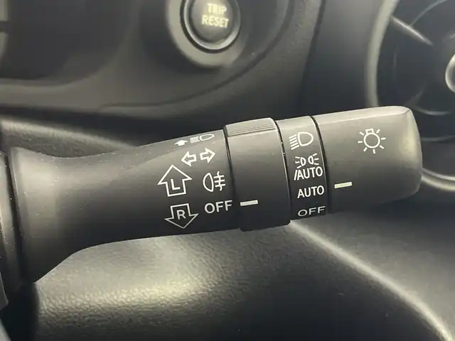 トヨタ ＧＲ８６ RZ 愛知県 2023(令5)年 2.1万km クリスタルホワイトパール 6速マニュアル/純正ナビ（NSZT-Y68T）/・CD/DVD/・Bluetooth/・フルセグ/バックカメラ/社外ドライブレコーダー/ETC/アイサイトコアテクノロジー/・プリクラッシュブレーキ/・クルーズコントロール/・車線逸脱警報/・ふらつき警報/・先行車発信お知らせ/ヒルアシストコントロール/ステアリング連動ヘッドライト/横滑り防止/シートヒーター/純正フロアマット/プッシュスタート