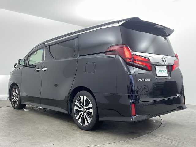 トヨタ アルファード S Cパッケージ 兵庫県 2019(令1)年 5.8万km ブラック ・Toyota Safety Sense/・プリクラッシュセーフティ/・レーントレーシングアシスト/・レーダークルーズコントロール（全車速追従機能付）/・ロードサインアシスト/・アダプティブハイビームシステム［AHS］/・ブラインドスポットモニター/・３眼LEDヘッドライト/・デジタルインナーミラー/・純正１０インチナビ/CD/DVD/SD/TV/BT/・純正リアフリップダウンモニター/・純正ドライブレコーダー/・ビルトインETC/・バックカメラ/・両側パワースライドドア/・パワーバックドア/・合成皮革シート/・シートヒーター/・エアシート/・前席パワーシート/・スマートキー/・ステアリングヒーター/・スマートキー