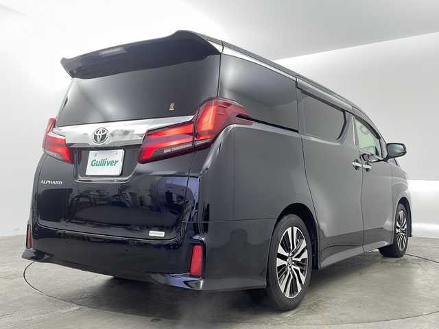 トヨタ アルファード S Cパッケージ 兵庫県 2019(令1)年 5.8万km ブラック ・Toyota Safety Sense/・プリクラッシュセーフティ/・レーントレーシングアシスト/・レーダークルーズコントロール（全車速追従機能付）/・ロードサインアシスト/・アダプティブハイビームシステム［AHS］/・ブラインドスポットモニター/・３眼LEDヘッドライト/・デジタルインナーミラー/・純正１０インチナビ/CD/DVD/SD/TV/BT/・純正リアフリップダウンモニター/・純正ドライブレコーダー/・ビルトインETC/・バックカメラ/・両側パワースライドドア/・パワーバックドア/・合成皮革シート/・シートヒーター/・エアシート/・前席パワーシート/・スマートキー/・ステアリングヒーター/・スマートキー