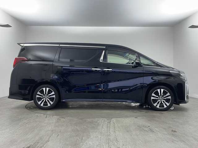 トヨタ アルファード S Cパッケージ 兵庫県 2019(令1)年 5.8万km ブラック ・Toyota Safety Sense/・プリクラッシュセーフティ/・レーントレーシングアシスト/・レーダークルーズコントロール（全車速追従機能付）/・ロードサインアシスト/・アダプティブハイビームシステム［AHS］/・ブラインドスポットモニター/・３眼LEDヘッドライト/・デジタルインナーミラー/・純正１０インチナビ/CD/DVD/SD/TV/BT/・純正リアフリップダウンモニター/・純正ドライブレコーダー/・ビルトインETC/・バックカメラ/・両側パワースライドドア/・パワーバックドア/・合成皮革シート/・シートヒーター/・エアシート/・前席パワーシート/・スマートキー/・ステアリングヒーター/・スマートキー