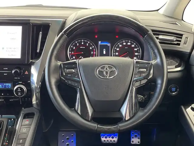 トヨタ アルファード S Cパッケージ 新潟県 2020(令2)年 2万km ホワイトパールクリスタルシャイン 禁煙車/純正メモリナビ/（BT/FM/AM/フルセグTV）/バックカメラ/ステアリングスイッチ/ステアリングヒーター/レザーシート/パワーシート/シートヒーター/エアシート/シートメモリー/オットマン/フリップダウンモニター/デジタルインナーミラー/純正三眼LEDオートヘッドライト/ツインムーンルーフ/ブラインドスポットモニター/前後ドライブレコーダー/モデリスタフルエアロ/シーケンシャルウィンカー/サンシェード/電格ミラー/ドアバイザー/ETC/取扱説明書/保証書/整備記録簿