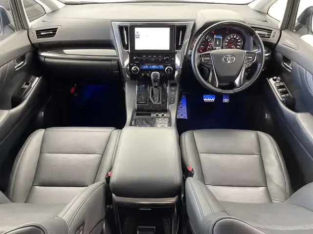 トヨタ アルファード S Cパッケージ 新潟県 2020(令2)年 2万km ホワイトパールクリスタルシャイン 禁煙車/純正メモリナビ/（BT/FM/AM/フルセグTV）/バックカメラ/ステアリングスイッチ/ステアリングヒーター/レザーシート/パワーシート/シートヒーター/エアシート/シートメモリー/オットマン/フリップダウンモニター/デジタルインナーミラー/純正三眼LEDオートヘッドライト/ツインムーンルーフ/ブラインドスポットモニター/前後ドライブレコーダー/モデリスタフルエアロ/シーケンシャルウィンカー/サンシェード/電格ミラー/ドアバイザー/ETC/取扱説明書/保証書/整備記録簿