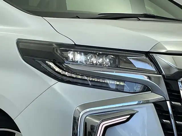 トヨタ アルファード S Cパッケージ 新潟県 2020(令2)年 2万km ホワイトパールクリスタルシャイン 禁煙車/純正メモリナビ/（BT/FM/AM/フルセグTV）/バックカメラ/ステアリングスイッチ/ステアリングヒーター/レザーシート/パワーシート/シートヒーター/エアシート/シートメモリー/オットマン/フリップダウンモニター/デジタルインナーミラー/純正三眼LEDオートヘッドライト/ツインムーンルーフ/ブラインドスポットモニター/前後ドライブレコーダー/モデリスタフルエアロ/シーケンシャルウィンカー/サンシェード/電格ミラー/ドアバイザー/ETC/取扱説明書/保証書/整備記録簿