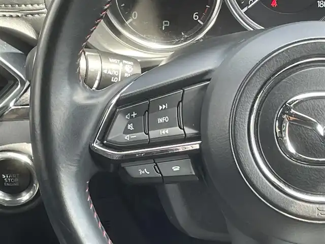 マツダ ＣＸ－８ XD ブラックトーンエディション 埼玉県 2022(令4)年 6.1万km ソウルレッドクリスタルM ディーゼル/アラウンドビューカメラ/7人乗り/純正メモリナビ/フルセグ/DVD/置くだけ充電/前後席シートヒーター/ステアリングヒーター/パワーシート/メモリーシート/純正アルミ/ETC/BSM/ACC/スマートキー/パワーバックドア/ コーナーセンサー
