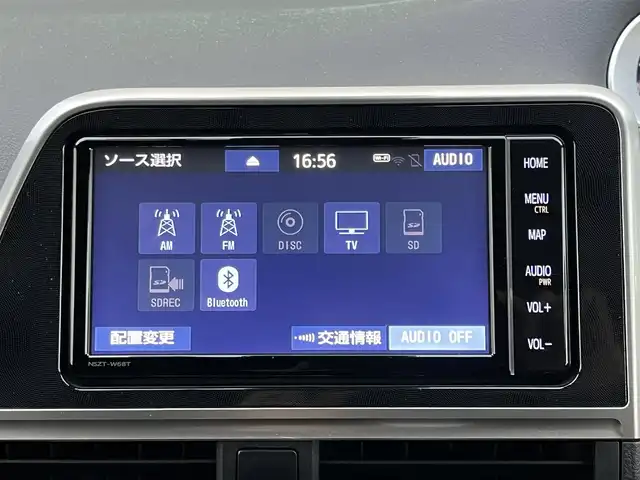 トヨタ シエンタ ハイブリッド G セーフティエディションⅡ 奈良県 2021(令3)年 2.4万km ベージュ 純正ナビ（NSZT-W68T）/（フルセグ／ＢＴ／ＣＤ／ＤＶＤ）/クルーズコントロール/バックカメラ/前後コーナーセンサー/プリクラッシュセーフティ/レーンキープアシスト/両側パワースライドドア/前席シートヒーター/ステアリングヒーター/前方ドライブレコーダー/ＥＴＣ/純正ホイールキャップ/取り扱い説明書/スペアキーX1