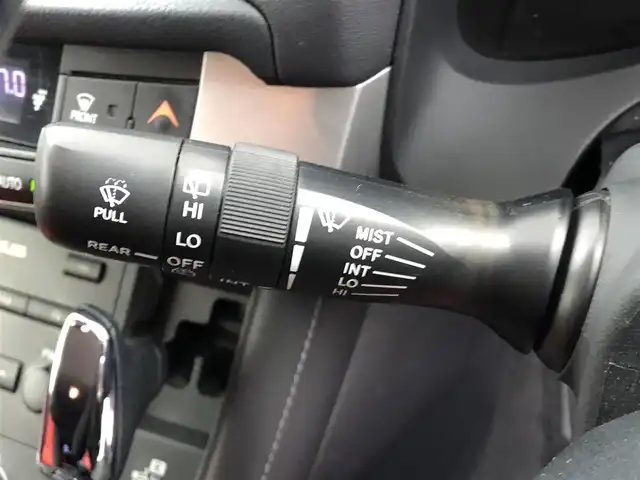 レクサス ＣＴ 200h バージョンC 愛知県 2011(平23)年 11.7万km レッドマイカクリスタルシャイン 純正HDDナビ/USBポート/プッシュスタート/ステアリングリモコン/クルーズコントロール/ビルトインETC/シートヒーター/フルフラットシート/純正16インチアルミホイール/スタッドレスタイヤ/衝突軽減システム/横滑り防止機能/盗難防止機能/オートライト/フォグランプ/取扱説明書/保証書/スマートキー