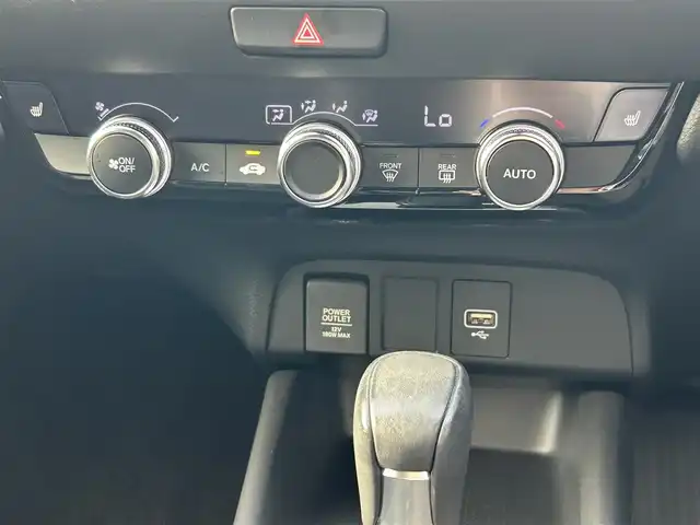 ホンダ フィット リュクス 徳島県 2020(令2)年 1.5万km クリスタルブラックパール 社外SDナビ　VXM-205VFET/　AM/FM/BT/iPod/SD/USB/DISC/バックカメラ/追従式クルーズコントロール/ビルトインETC/ドアバイザー/クリアランスソナー/オートブレーキホールド/ECON/アイドリングストップ/シートヒーター/エアーシート/ハーフレザーシート/ワンオーナー/LEDヘッドライト/コーナーセンサー