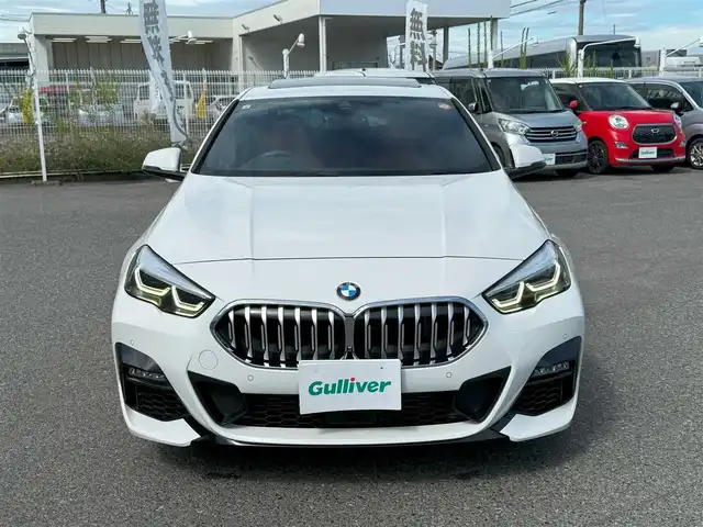 ＢＭＷ ＢＭＷ ２１８ｄ 愛知県 2021(令3)年 2.7万km アルピンホワイトⅢ /ディーラー整備記録簿R4.R5.R6.R7//プラスパッケージ/ナビゲーションパッケージ//ワンオーナー/禁煙車//パノラマサンルーフ//オレンジ革シート//前席パワーシート//前後ドライブレコーダー//純正ナビ//純正18インチAW//運転席シートメモリー//前席シートヒーター//ミラー内蔵ETC2.0//オートブレーキホールド//レーダークルーズコントロール//横滑り防止機能//クリアランスソナー//パークベンチレーション//アンビエントライト//純正マット//アイドリングストップ//ステアリングスイッチ//LEDヘッドライト//フォグライト//タイプC充電口//オートライト//保証書//取扱説明書//スペアキー