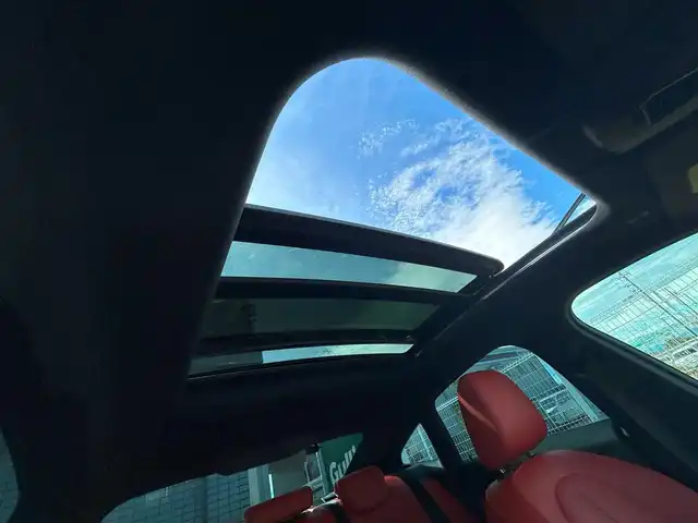 ＢＭＷ ＢＭＷ ２１８ｄ 愛知県 2021(令3)年 2.7万km アルピンホワイトⅢ /ディーラー整備記録簿R4.R5.R6.R7//プラスパッケージ/ナビゲーションパッケージ//ワンオーナー/禁煙車//パノラマサンルーフ//オレンジ革シート//前席パワーシート//前後ドライブレコーダー//純正ナビ//純正18インチAW//運転席シートメモリー//前席シートヒーター//ミラー内蔵ETC2.0//オートブレーキホールド//レーダークルーズコントロール//横滑り防止機能//クリアランスソナー//パークベンチレーション//アンビエントライト//純正マット//アイドリングストップ//ステアリングスイッチ//LEDヘッドライト//フォグライト//タイプC充電口//オートライト//保証書//取扱説明書//スペアキー