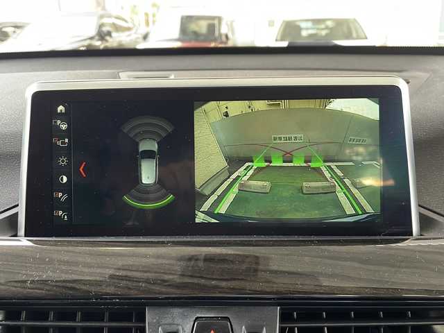 ＢＭＷ Ｘ１ 福岡県 2017(平29)年 11.2万km メディテラニアンブルー 純正ナビ/（AM/FM/CD/DVD/USB/Bluetooth）/アイドリングストップ/横滑り防止/パーキングアシスト/衝突軽減ブレーキ/歩行者衝突軽減ブレーキ/車線逸脱警告/ハンズフリー/パワーシート（運転席/助手席）/シートヒーター（運転席/助手席）/シートメモリー（運転席）/パワーバックドア/ビルドインETC/SPORTモード/ECOモード/オートワイパー/オートライト/フォグランプ/電格ミラー/純正アルミホイール/スペアキー×１/プッシュスタート/保証書/取扱説明書
