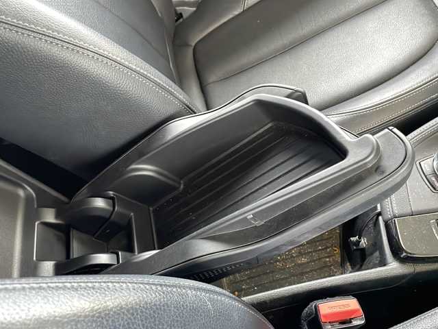 ＢＭＷ Ｘ１ 福岡県 2017(平29)年 11.2万km メディテラニアンブルー 純正ナビ/（AM/FM/CD/DVD/USB/Bluetooth）/アイドリングストップ/横滑り防止/パーキングアシスト/衝突軽減ブレーキ/歩行者衝突軽減ブレーキ/車線逸脱警告/ハンズフリー/パワーシート（運転席/助手席）/シートヒーター（運転席/助手席）/シートメモリー（運転席）/パワーバックドア/ビルドインETC/SPORTモード/ECOモード/オートワイパー/オートライト/フォグランプ/電格ミラー/純正アルミホイール/スペアキー×１/プッシュスタート/保証書/取扱説明書