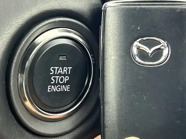 マツダ ＣＸ－６０ XD HV エクスクルーシブスポーツ 愛知県 2023(令5)年 2万km ソウルレッドクリスタルM 禁煙車/４WD/ターボ/ディーゼル/純正12.3インチナビ/（AM/FM/フルセグTV/Bluetooth/USB）/全方位カメラ/BOSEサウンド/ワイヤレス充電/i-ACTIVESENSE/・スマートブレーキサポート/・アダプティブLEDヘッドライト/・360°ビューモニター/・ブラインドスポットモニタリング/・車線逸脱警報システム/・レーンキープアシストシステム/・交通標識認識システム/・クルージング＆トラフィックサポート/・マツダレーダークルーズコントロール/ヘッドアップディスプレイ/ETC/前後ドライブレコーダー/レザーシート/シートヒーター/シートベンチレーション/ステアリングヒーター/パワーシート/メモリシート/パワーバックドア/アイドリングストップ/パドルシフト/純正20インチアルミホイール/スマートキー/スペアキー有/プッシュスタート/横滑り防止装置/純正フロアマット/電動格納ミラー