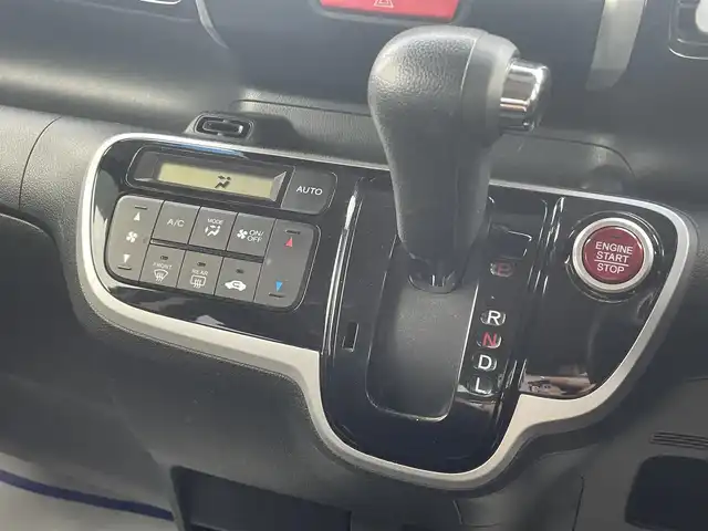 ホンダ Ｎ ＢＯＸ カスタム G SSパッケージ 宮城県 2015(平27)年 12.6万km プレミアムホワイトパール (株)IDOMが運営する【じしゃロン仙台店】の自社ローン専用車両になりますこちらは現金またはオートローンご利用時の価格です。自社ローンご希望の方は別途その旨お申付け下さい/純正ナビ/両側パワースライドドア/ETC/バックカメラ/スマートキー/プッシュスタート/ドアバイザー/ドアミラーウインカー