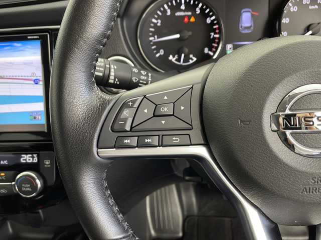 日産 エクストレイル 20Xi 鹿児島県 2018(平30)年 5.9万km ダイヤモンドブラック 純正９インチナビ/（フルセグTV/Bluetooth/CD/DVD/AM/FM）/アラウンドビューモニター　/プロパイロット　/前後ドライブレコーダー/デジタルインナーミラー　/インテリジェントエマージェンシーブレーキ　/電動リアゲート　/ビルドインＥＴＣ　/レザーシート　/ＬＥＤヘッドライト/ステアリングスイッチ/電動格納ミラー/オートライト/純正アルミホイール