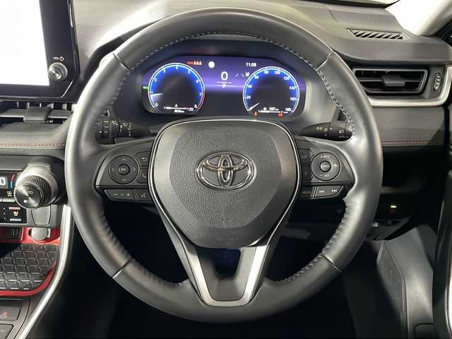 トヨタ ＲＡＶ４ アドベンチャー オフロードPKGⅡ 広島県 2024(令6)年 0.6万km アティチュードブラックマイカ 禁煙車/純正10.5型ディスプレイオーディオ/バックカメラ/デジタルインナーミラー/温／冷シート/パワーシート/ブラインドスポットモニター/ステアリングヒーター/レーダークルーズコントロール/ステアリングヒーター/電動パーキングブレーキ/ＥＴＣ/ドラレコ/ＬＥＤヘッドライト/ダウンヒルアシスト/衝突被害軽減/オートマトックハイビーム/レーンキープアシスト/踏み間違い防止/純正18インチアルミホイール(225/60/R18)/エアバッグ(運転席/助手席/サイド/カーテン)
