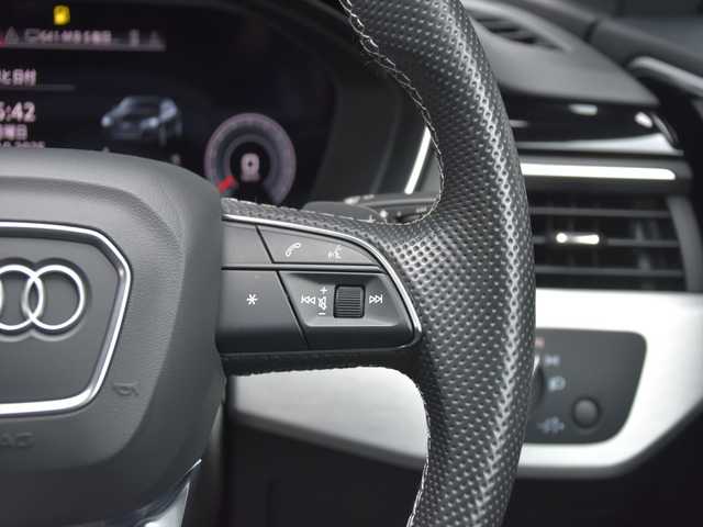 アウディ Ａ５ SB 40TDIクワトロ Sライン 和歌山県 2021(令3)年 4万km 白 S5用純正19AW /addフロントリップ /CarPlay /ACC /サイドアシスト /レーンアシスト /オートテールゲート /ワイヤレス充電 /ナビ /360度カメラ /TV /MAXWINデジタルミラー /アンビエントライト /LEDライト /ETC/取扱説明書/保証書/スペアキー