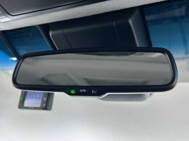 トヨタ アルファード S Cパッケージ 神奈川県 2020(令2)年 4.8万km ホワイトパールクリスタルシャイン トヨタセーフティセンス/・プリクラッシュセーフティ/・ロードサインアシスト/・レーダークルーズコントロール/・レーントレーシングアシスト/・アダプティブハイビームシステム/純正9型ディスプレイオーディオ/・ナビ/BT/フルセグTV/MiraCast/USB/CD/DVD/バックカメラ/純正12型フリップダウンモニター/ツインムーンルーフ/レザー調シート/パワーシート(D/N/二列)/メモリシート(D)/シートヒーター(D/N)/ベンチレーション(D/N)/AC100V/電動サイドブレーキ/オートブレーキホールド/二列目オットマン/MTモード/ビルトインETC2.0/前後ドライブレコーダー/自動防眩ミラー/ウッドコンビステアリング/ステアリングスイッチ/Autoライト/ステアリングヒーター/スマートキー/スペアキー/プッシュスタートボタン/三眼LEDヘッドライト/フォグランプ/コーナーセンサー/電動格納ミラー/ウィンカーミラー/純正18インチアルミホイール/フロアマット