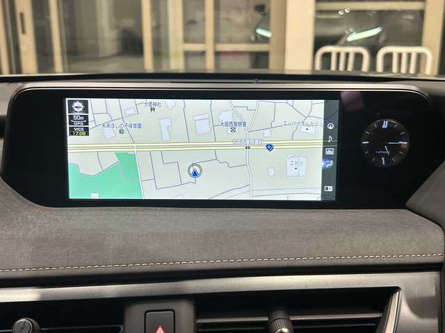 レクサス ＵＸ 250h バージョンC 埼玉県 2019(令1)年 2.3万km ソニックチタニウム 衝突軽減ブレーキ /純正メモリナビ/　　CD/DVD/BT/フルセグ /全方位カメラ /レーダークルーズコントロール /LEDオートライト /ハーフレザーシート /シートヒーター /純正17インチアルミホイール /ブラインドスポットモニター /ステアリングヒーター /純正ETC2.0 /禁煙車