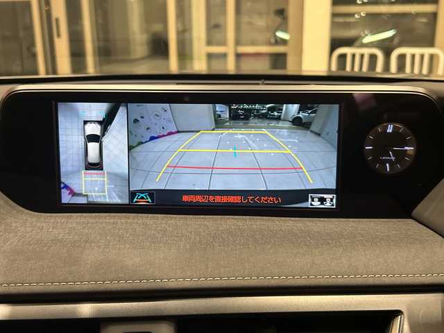 レクサス ＵＸ 250h バージョンC 埼玉県 2019(令1)年 2.3万km ソニックチタニウム 衝突軽減ブレーキ /純正メモリナビ/　　CD/DVD/BT/フルセグ /全方位カメラ /レーダークルーズコントロール /LEDオートライト /ハーフレザーシート /シートヒーター /純正17インチアルミホイール /ブラインドスポットモニター /ステアリングヒーター /純正ETC2.0 /禁煙車