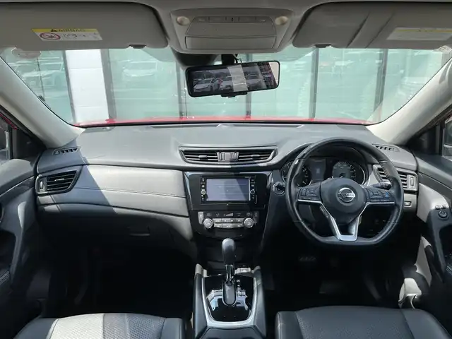 日産 エクストレイル 20Xi 香川県 2018(平30)年 3.9万km ガーネットレッド 登録時走行距離：38821km/ディーラー純正ナビ/デジタルインナーミラー/全方位カメラ/エマージェンシーブレーキ/レーンキープアシスト/レーダークルーズコントロール/ブラインドスポットモニター/クリアランスソナー/ダウンヒルアシストコントロール/横滑り防止装置/アイドリングストップ/電子パーキングブレーキ/LEDヘッドライト/オートライト/フォグランプ/パワーバックドア/カプロンシート/純正フロアマット/ドアバイザー/ヒーテッドドアミラー/電動格納ミラー/革巻きステアリング/ステアリングスイッチ/プッシュスタート/スマートキー