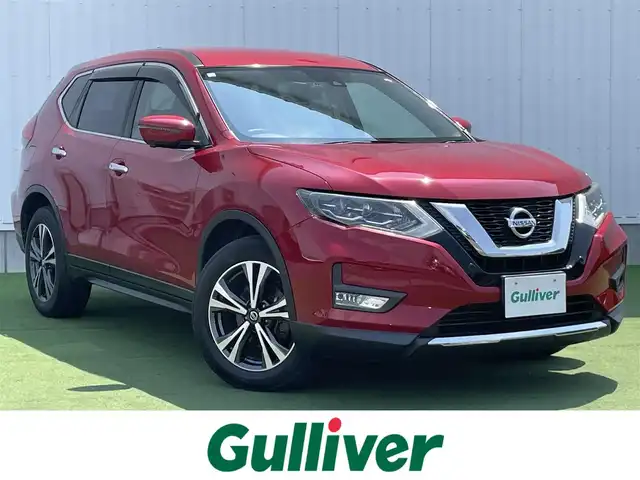 日産 エクストレイル 20Xi 香川県 2018(平30)年 3.9万km ガーネットレッド 登録時走行距離：38821km/ディーラー純正ナビ/デジタルインナーミラー/全方位カメラ/エマージェンシーブレーキ/レーンキープアシスト/レーダークルーズコントロール/ブラインドスポットモニター/クリアランスソナー/ダウンヒルアシストコントロール/横滑り防止装置/アイドリングストップ/電子パーキングブレーキ/LEDヘッドライト/オートライト/フォグランプ/パワーバックドア/カプロンシート/純正フロアマット/ドアバイザー/ヒーテッドドアミラー/電動格納ミラー/革巻きステアリング/ステアリングスイッチ/プッシュスタート/スマートキー