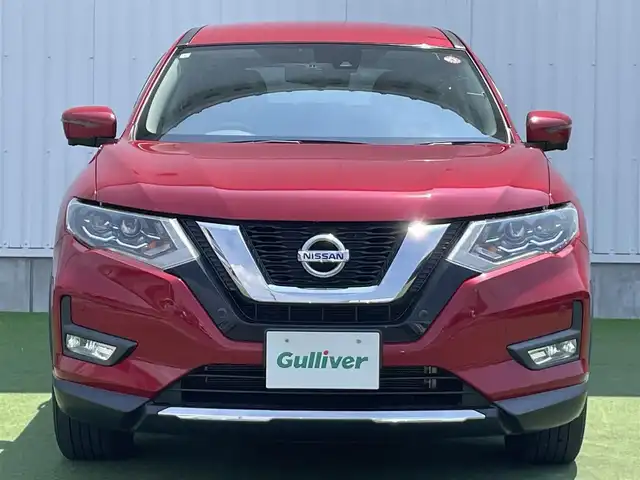 日産 エクストレイル 20Xi 香川県 2018(平30)年 3.9万km ガーネットレッド 登録時走行距離：38821km/ディーラー純正ナビ/デジタルインナーミラー/全方位カメラ/エマージェンシーブレーキ/レーンキープアシスト/レーダークルーズコントロール/ブラインドスポットモニター/クリアランスソナー/ダウンヒルアシストコントロール/横滑り防止装置/アイドリングストップ/電子パーキングブレーキ/LEDヘッドライト/オートライト/フォグランプ/パワーバックドア/カプロンシート/純正フロアマット/ドアバイザー/ヒーテッドドアミラー/電動格納ミラー/革巻きステアリング/ステアリングスイッチ/プッシュスタート/スマートキー