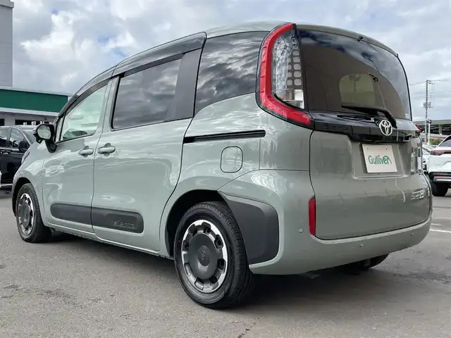 トヨタ シエンタ Z 東京都 2023(令5)年 1.4万km アーバンカーキ セーフティセンス/コンフォートパッケージ/純正８インチディスプレイオーディオ/バックモニター/温ハンドル/両側電動ドア/前席シートヒーター/ブラインドスポットモニター/ＥＴＣ/サイドバイザー