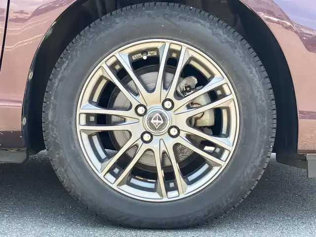 トヨタ アクア G 静岡県 2014(平26)年 3.9万km ディープアメジストマイカメタリック メモリナビ/バックカメラ/アイドリングストップ/パワーステアリング/パワーウィンドウ/オートエアコン/リモコンキー/スペアキー１本/ETC/純正フロアマット/ABS/横滑り防止装置/Wエアバック