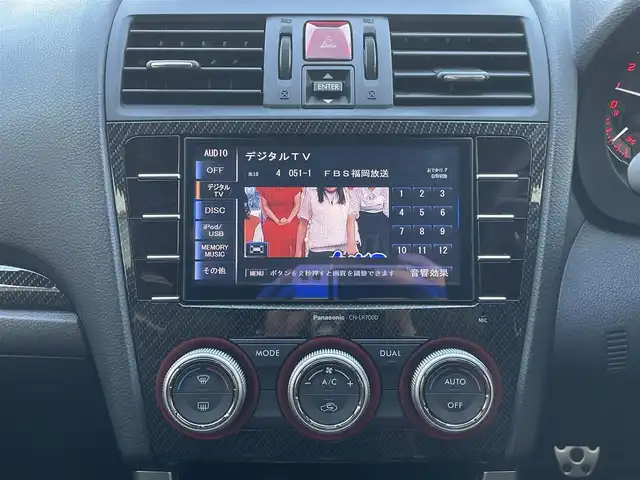 スバル ＷＲＸ ＳＴＩ STI タイプS 福岡県 2014(平26)年 9.5万km クリスタルブラックシリカ 純正ディーラーナビ(CN-LR700D）/（AM/FM/BT/CD/DVD/フルセグTV）/6MT/4WD/STIエアロ付/フロントグリルSTI/サイドストレーキ/リアバンパースカート/バックカメラ/パワーシート（運転席）/ETC/純正フロアマット/社外アルミホイール/ハーフレザー/プッシュスタート/横滑り防止装置/取扱説明書