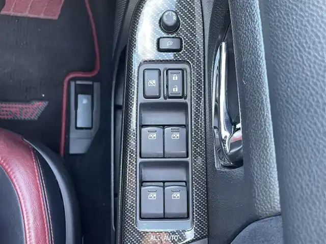 スバル ＷＲＸ ＳＴＩ STI タイプS 福岡県 2014(平26)年 9.5万km クリスタルブラックシリカ 純正ディーラーナビ(CN-LR700D）/（AM/FM/BT/CD/DVD/フルセグTV）/6MT/4WD/STIエアロ付/フロントグリルSTI/サイドストレーキ/リアバンパースカート/バックカメラ/パワーシート（運転席）/ETC/純正フロアマット/社外アルミホイール/ハーフレザー/プッシュスタート/横滑り防止装置/取扱説明書