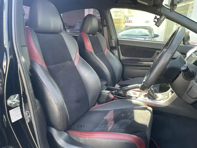 スバル ＷＲＸ ＳＴＩ STI タイプS 福岡県 2014(平26)年 9.5万km クリスタルブラックシリカ 純正ディーラーナビ(CN-LR700D）/（AM/FM/BT/CD/DVD/フルセグTV）/6MT/4WD/STIエアロ付/フロントグリルSTI/サイドストレーキ/リアバンパースカート/バックカメラ/パワーシート（運転席）/ETC/純正フロアマット/社外アルミホイール/ハーフレザー/プッシュスタート/横滑り防止装置/取扱説明書