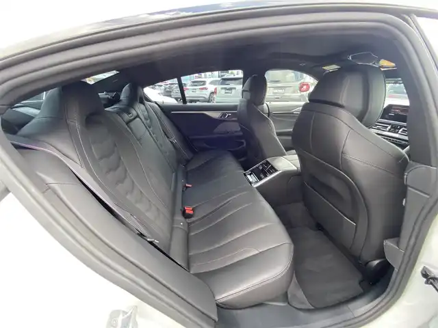 ＢＭＷ ＢＭＷ ８４０ｄ xDrive グランC エクスクルーシブ Mスポーツ 福岡県 2019(令1)年 3.6万km 白 ・サンルーフ/・アクティブクルーズコントロール/・純正ナビ／ＢＴ／ＵＳＢ／ｃａｒｐｌａｙ/・全方位カメラ/・黒革シート/シートヒーター/エアシート/・ドラレコ/・フルセグ/・ETC/・純正20AW/・LEDライト/・BLIS/・ワイヤレス充電/・イージークローズドア