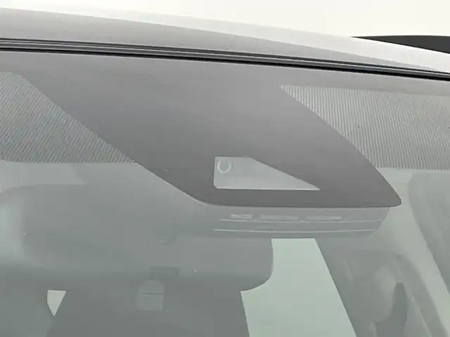 トヨタ ＲＡＶ４ ハイブリットX 道央・札幌 2023(令5)年 2.6万km アティチュードブラックマイカ ・４WD/・モデリスタエアロ（F・S・R）/・純正ディスプレイオーディオ/　フルセグ/Miracast/USB/・純正ビルトインETC/・バックカメラ/・純正ドライブレコーダー前後（TZ-DR210）/・トヨタセーフティセンス/・プリクラッシュセーフティ/・パーキングサポートブレーキ/・ロードサインアシスト/・横滑り防止装置/・レーンキープアシスト/・レーダークルーズコントロール/・プリクラッシュセーフティ/・オートブレーキホールド/・MTモード付AT/・オートライト/・オートマチックハイビーム/・LEDヘッドライト/・スマートキー/・プッシュスタート/・スペアキー１本/・純正フロアマット/・純正AW１８インチ/・オートリトラクタブルミラー/・電動格納ウィンカーミラー/・保証書付き/・取説付き