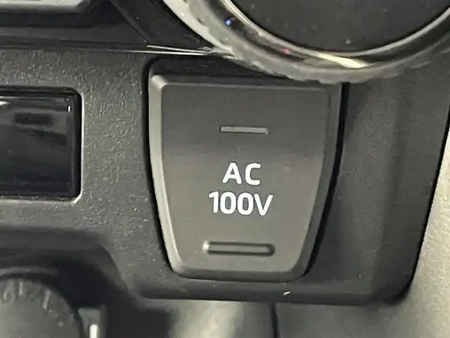 トヨタ ＲＡＶ４ ハイブリットX 道央・札幌 2023(令5)年 2.6万km アティチュードブラックマイカ ・４WD/・モデリスタエアロ（F・S・R）/・純正ディスプレイオーディオ/　フルセグ/Miracast/USB/・純正ビルトインETC/・バックカメラ/・純正ドライブレコーダー前後（TZ-DR210）/・トヨタセーフティセンス/・プリクラッシュセーフティ/・パーキングサポートブレーキ/・ロードサインアシスト/・横滑り防止装置/・レーンキープアシスト/・レーダークルーズコントロール/・プリクラッシュセーフティ/・オートブレーキホールド/・MTモード付AT/・オートライト/・オートマチックハイビーム/・LEDヘッドライト/・スマートキー/・プッシュスタート/・スペアキー１本/・純正フロアマット/・純正AW１８インチ/・オートリトラクタブルミラー/・電動格納ウィンカーミラー/・保証書付き/・取説付き