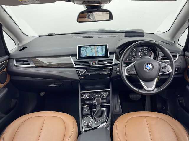 ＢＭＷ ２２５ＸＥ アイパフォーマンス アクティブツアラー ラグジュアリー 秋田県 2017(平29)年 4.1万km 黒 4WD/純正ナビ（CD/DVD/BT）/レザーシート/前席パワーシート/前席シートヒーター/オートクルーズコントロール/電動リアゲート/バックカメラ/ETC２．０/純正アルミホイール/フォグランプ/ヘッドアップディスプレイ/LEDヘッドライト/スペアキー/充電ケーブルあり