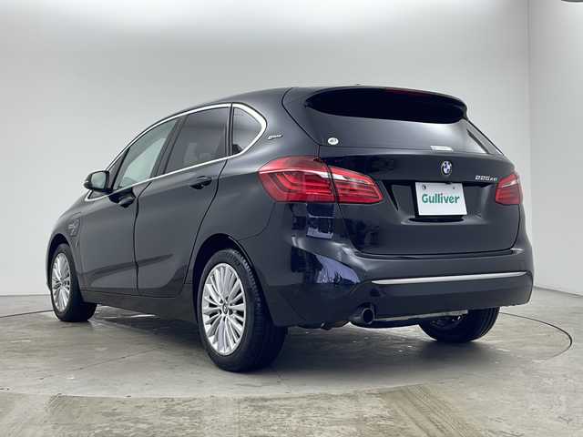 ＢＭＷ ２２５ＸＥ アイパフォーマンス アクティブツアラー ラグジュアリー 秋田県 2017(平29)年 4.1万km 黒 4WD/純正ナビ（CD/DVD/BT）/レザーシート/前席パワーシート/前席シートヒーター/オートクルーズコントロール/電動リアゲート/バックカメラ/ETC２．０/純正アルミホイール/フォグランプ/ヘッドアップディスプレイ/LEDヘッドライト/スペアキー/充電ケーブルあり