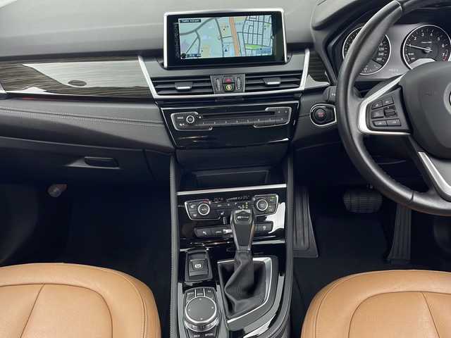 ＢＭＷ ２２５ＸＥ アイパフォーマンス アクティブツアラー ラグジュアリー 秋田県 2017(平29)年 4.1万km 黒 4WD/純正ナビ（CD/DVD/BT）/レザーシート/前席パワーシート/前席シートヒーター/オートクルーズコントロール/電動リアゲート/バックカメラ/ETC２．０/純正アルミホイール/フォグランプ/ヘッドアップディスプレイ/LEDヘッドライト/スペアキー/充電ケーブルあり
